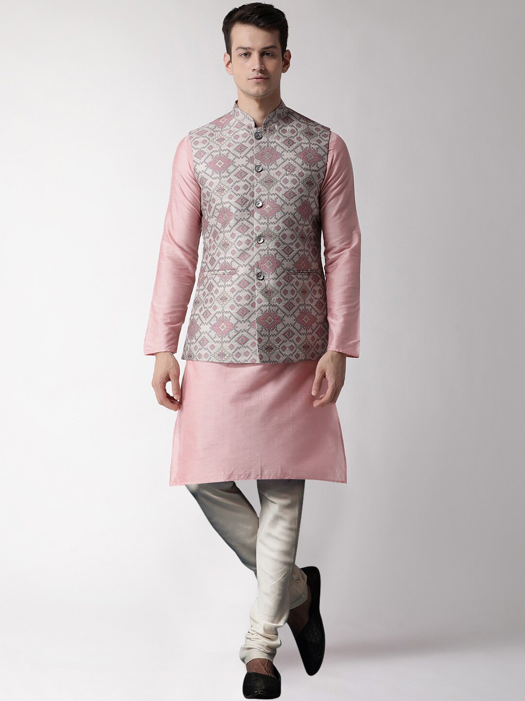 

KISAH Regular Kurta With Churidar, Pink