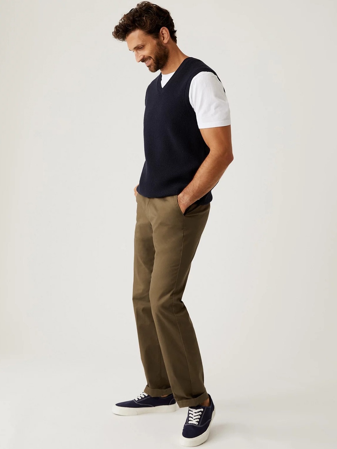 

Marks & Spencer Men Mid Rise Plain Chinos, Bronze