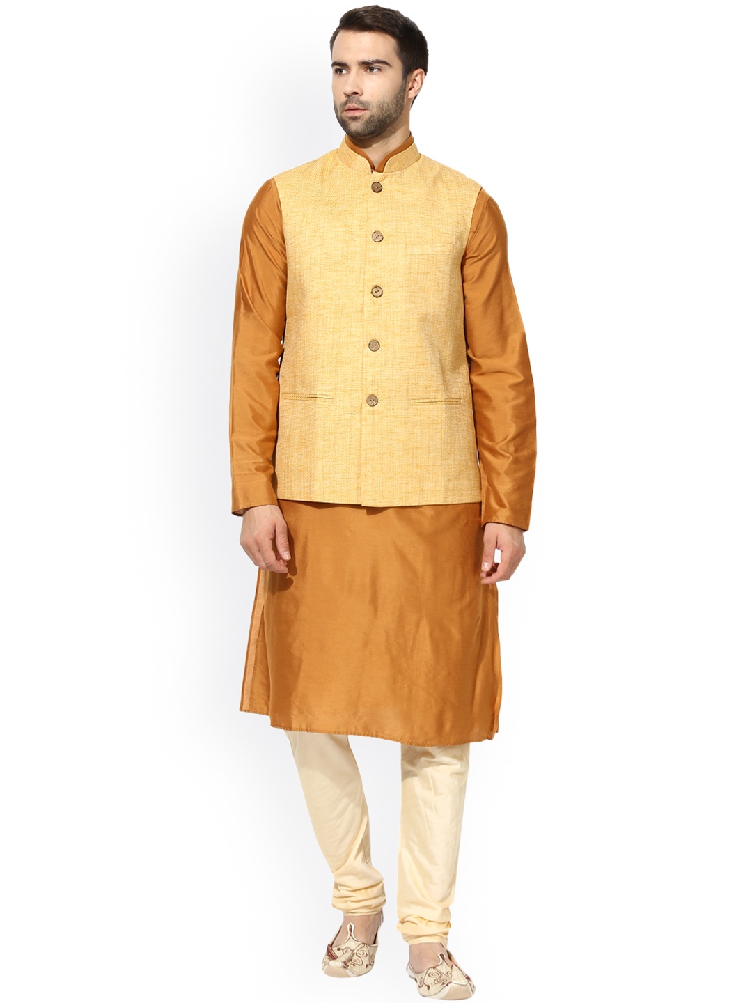 

KISAH Men Brown & Cream-Coloured Self Design Kurta with Pyjamas & Nehru Jacket