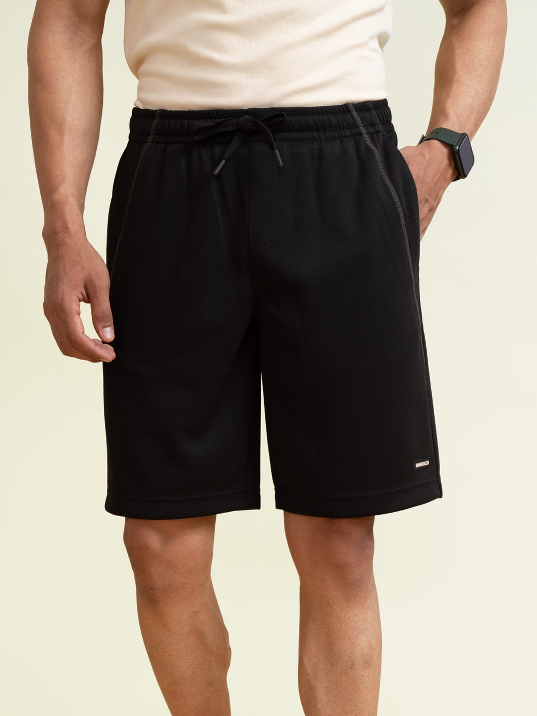 

DaMENSCH Men Mid-Rise Regular Shorts, Black