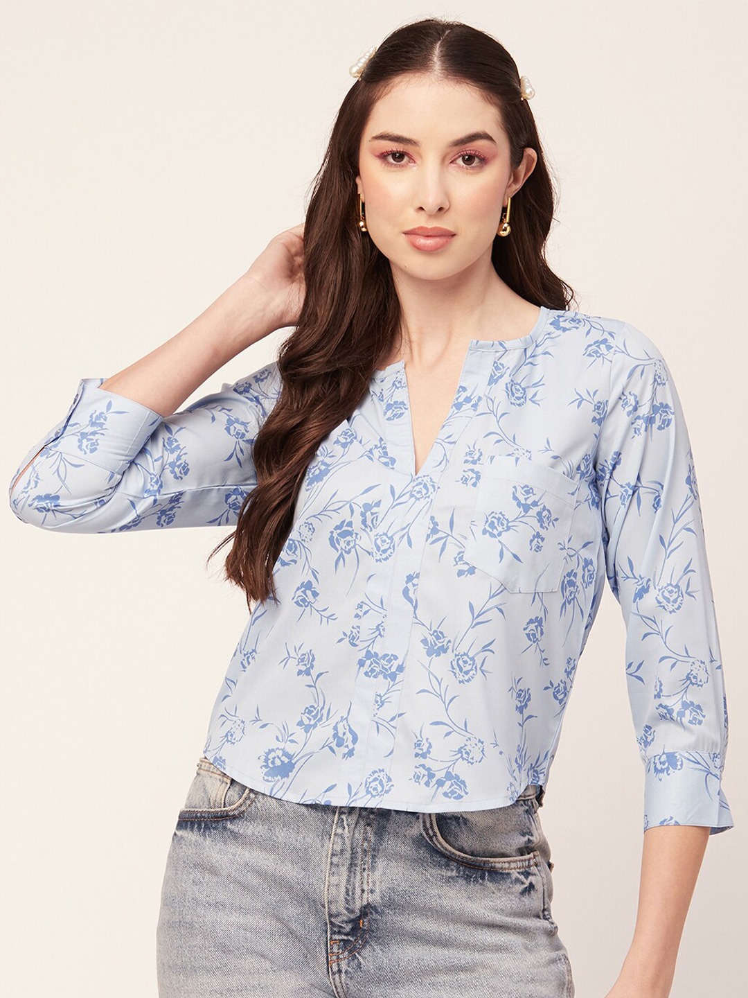 

Moomaya Floral Printed V-Neck Regular Top, Blue