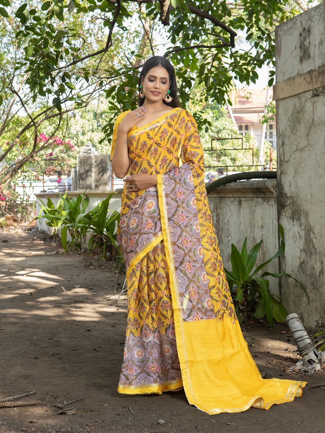 

Anouk Floral Zari Organza Saree, Mustard