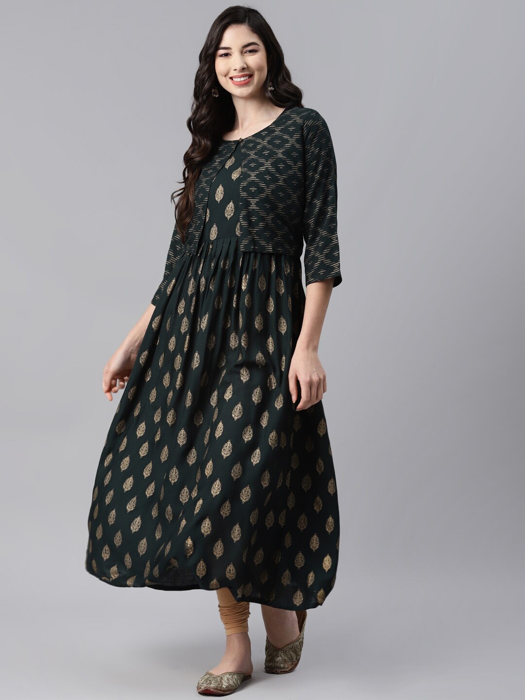 

Aarika Floral Printed Pleated A-Line Kurta With Jacket, Green