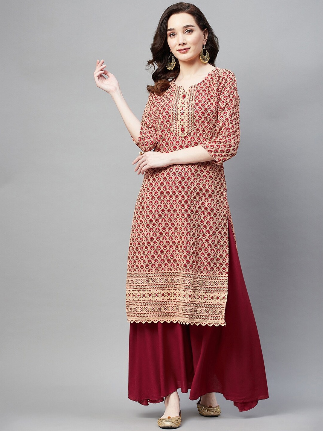 

Aarika Ethnic Motifs Embroidered Sequinned Straight Kurta, Red