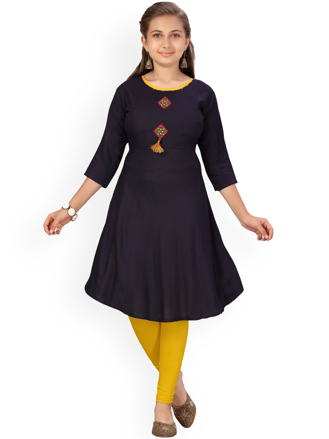 

Aarika Girls Round Neck Thread Work A-Line Kurta, Navy blue