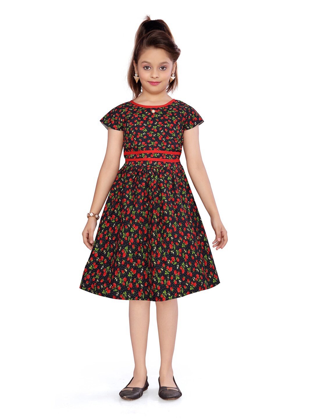 

Aarika Graphic Printed Cotton A-Line Knee Length Dress, Black
