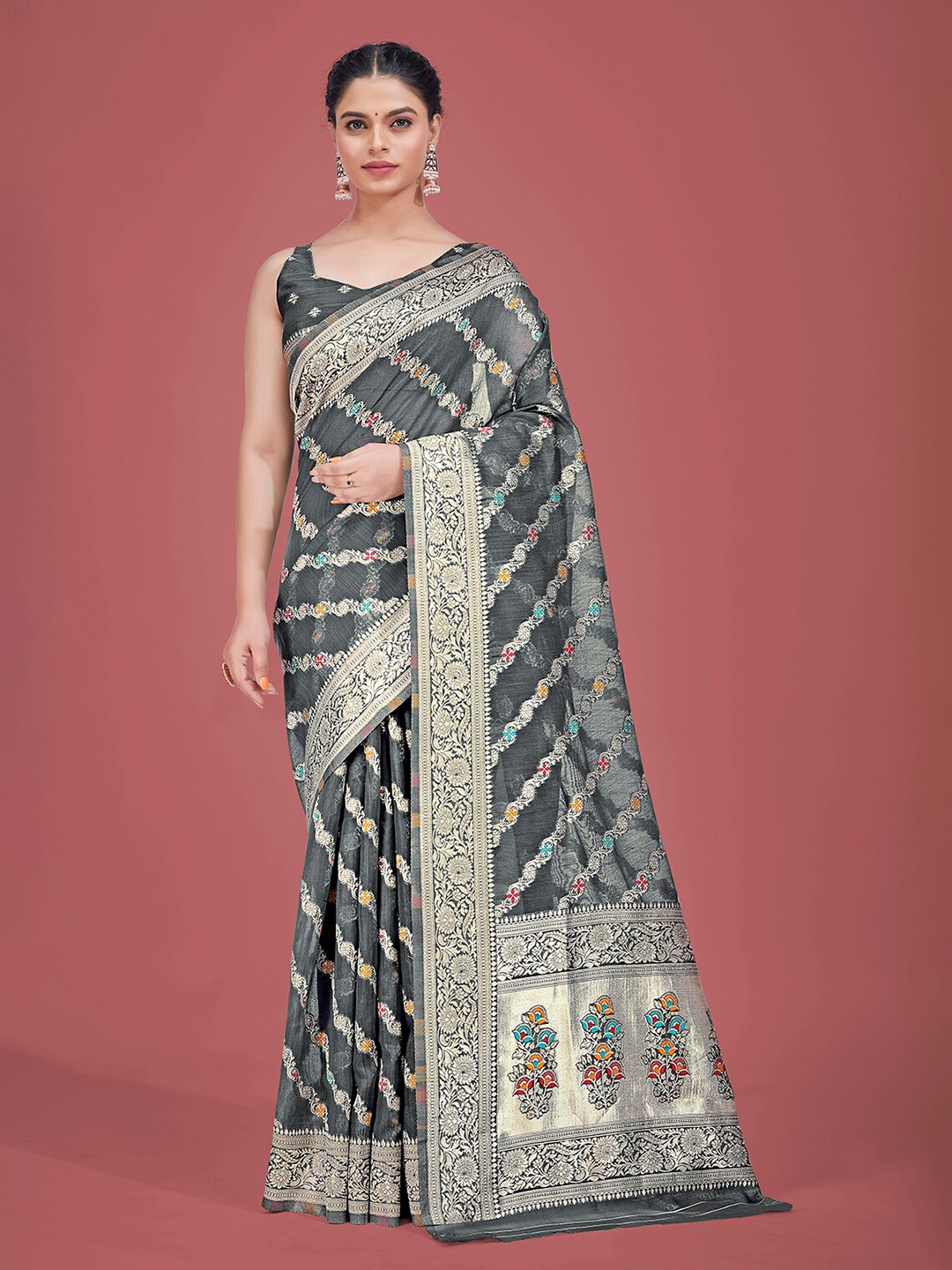 

MONJOLIKA FASHION Ethnic Motifs Woven Design Zari Saree, Grey