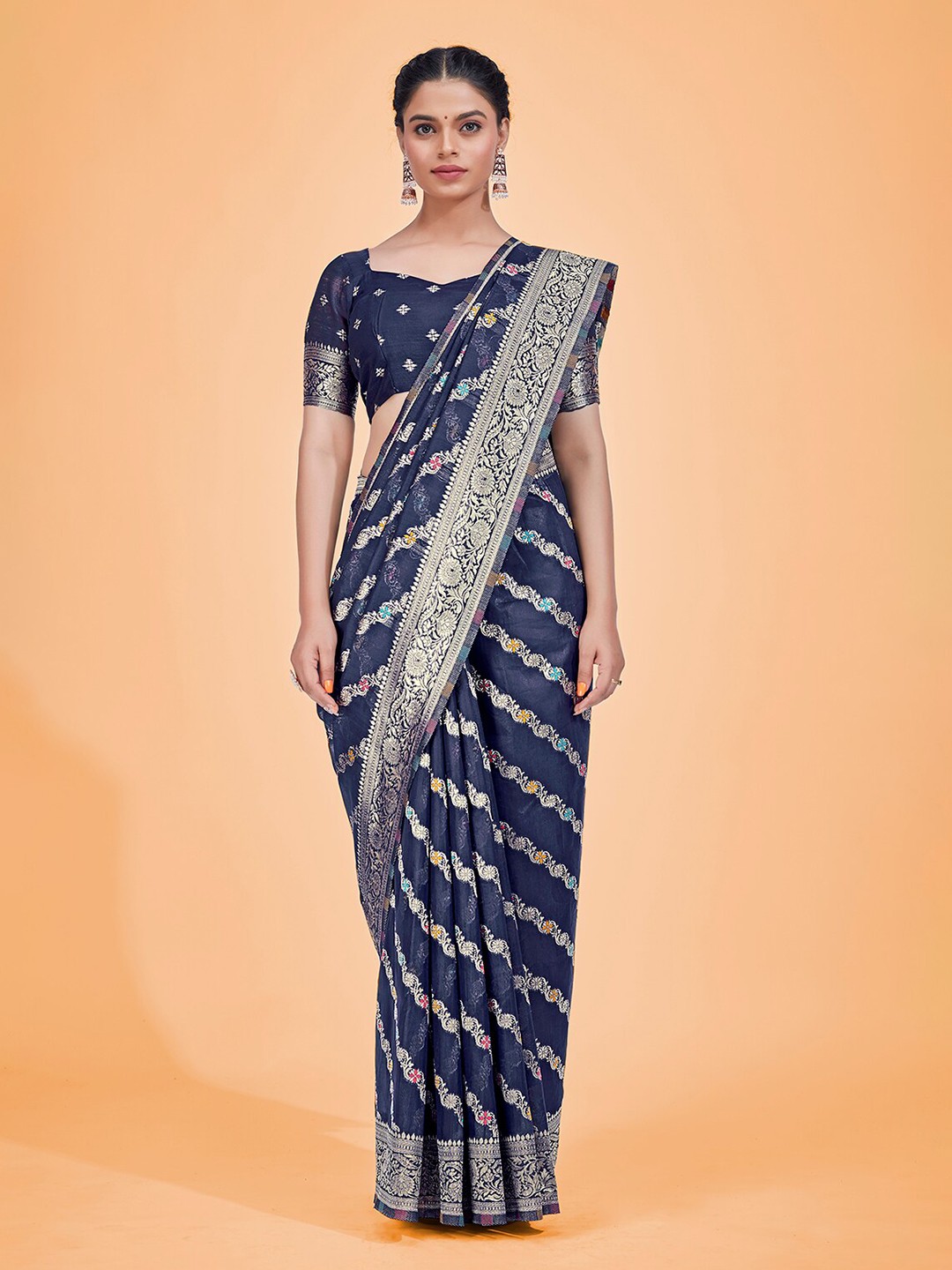 

MONJOLIKA FASHION Ethnic Motifs Woven Design Zari Saree, Navy blue