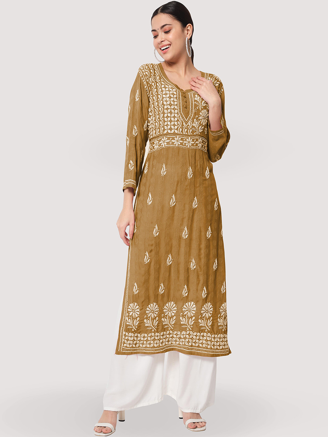 

Ethnava Floral Embroidered Chikankari Cotton Straight Kurta, Beige