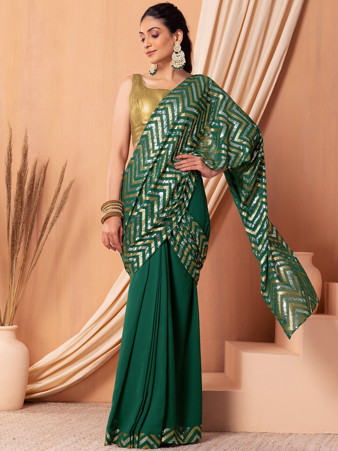 

Indya Luxe Embellished Sequinned Ready to Wear Saree, Green