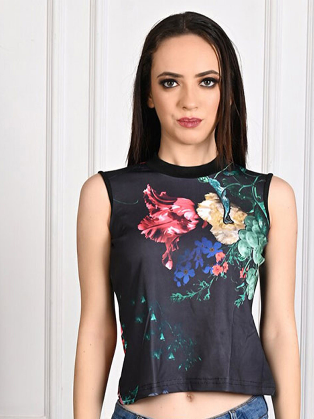 

Rajoria Instyle Floral Printed Sleeveless Loose T-shirt, Black