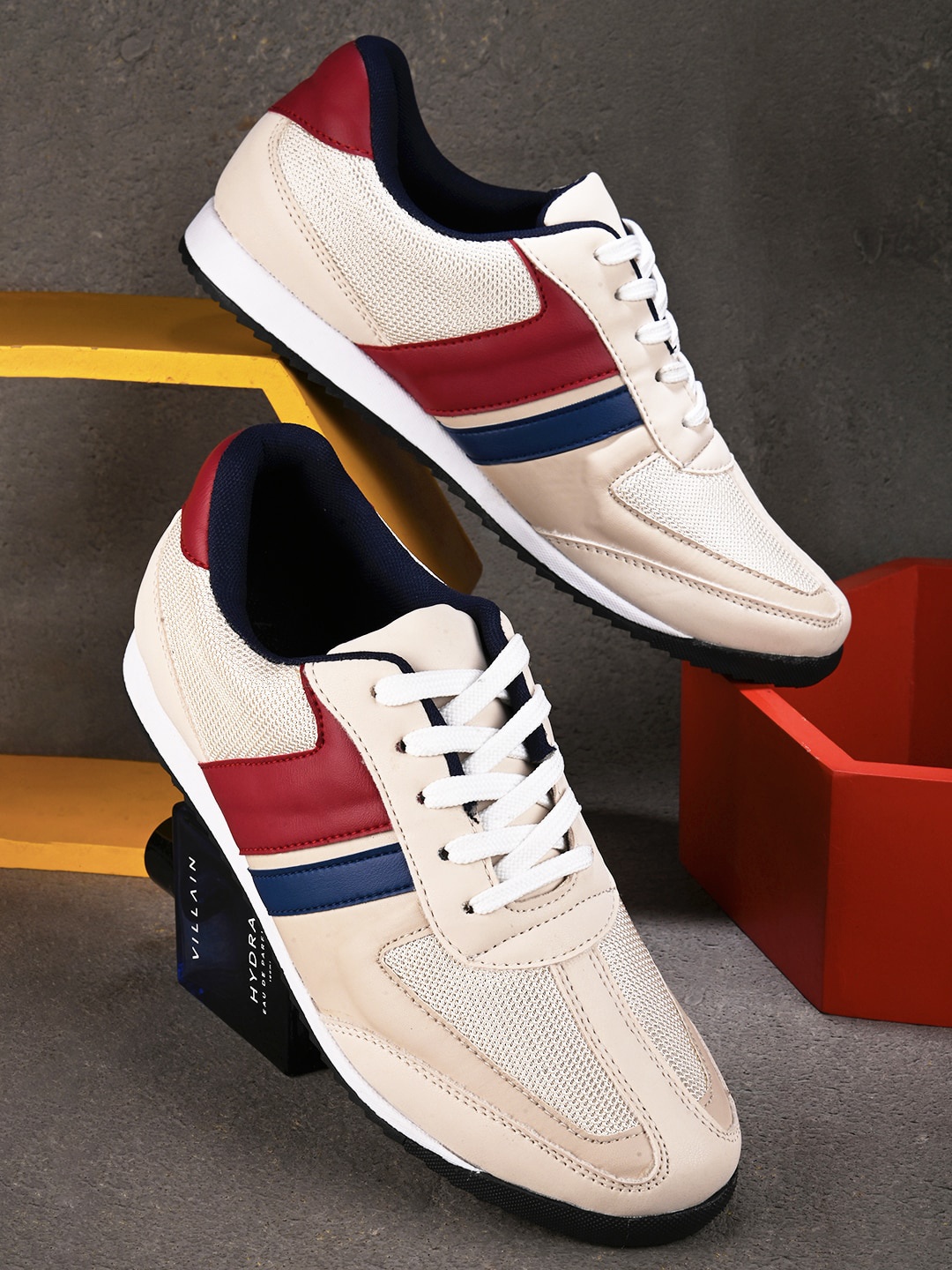 

Mast & Harbour Men Cream-Coloured & Red Textured Sneakers