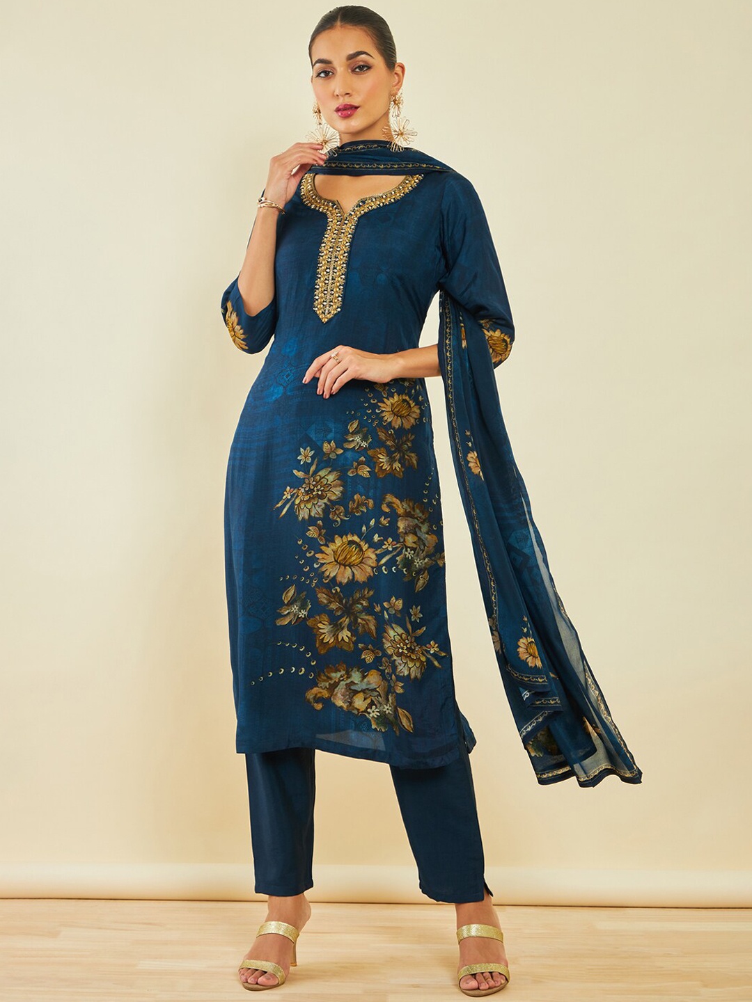 

Soch Floral Printed Regular Beads and Stones Kurta Set With Dupatta, Navy blue