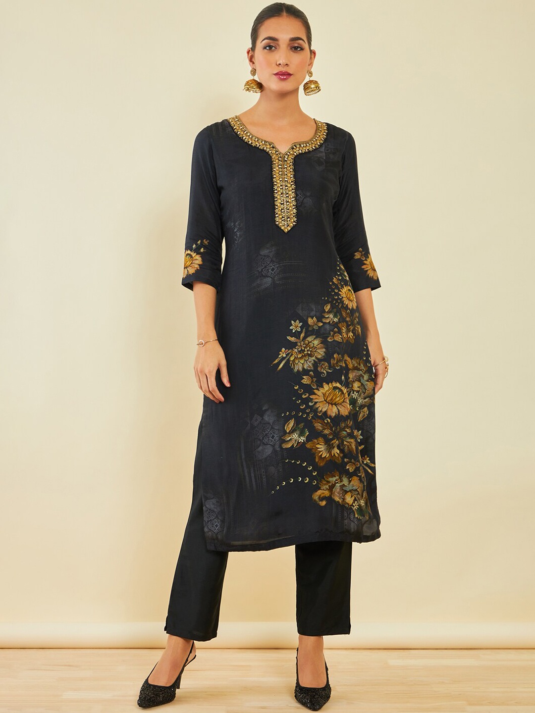 

Soch Floral Printed Regular Beads and Stones Kurta Set With Dupatta, Black