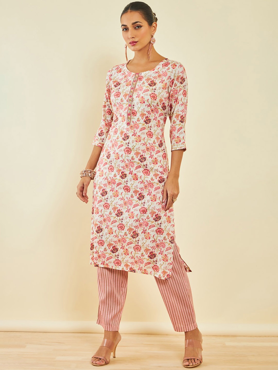 

Soch Floral Printed Regular Three-Quarter Sleeves Gotta Patti Kurta Sets, Coral