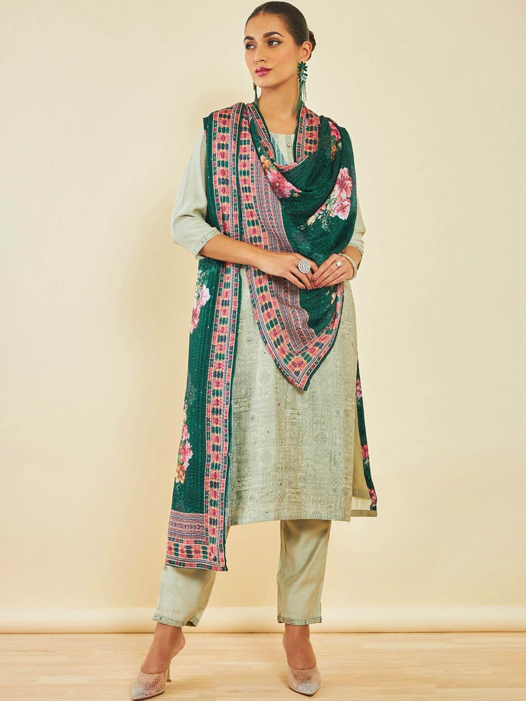 

Soch Ethnic Motifs Embroidered Sequinned Kurta with Trousers & With Dupatta, Green
