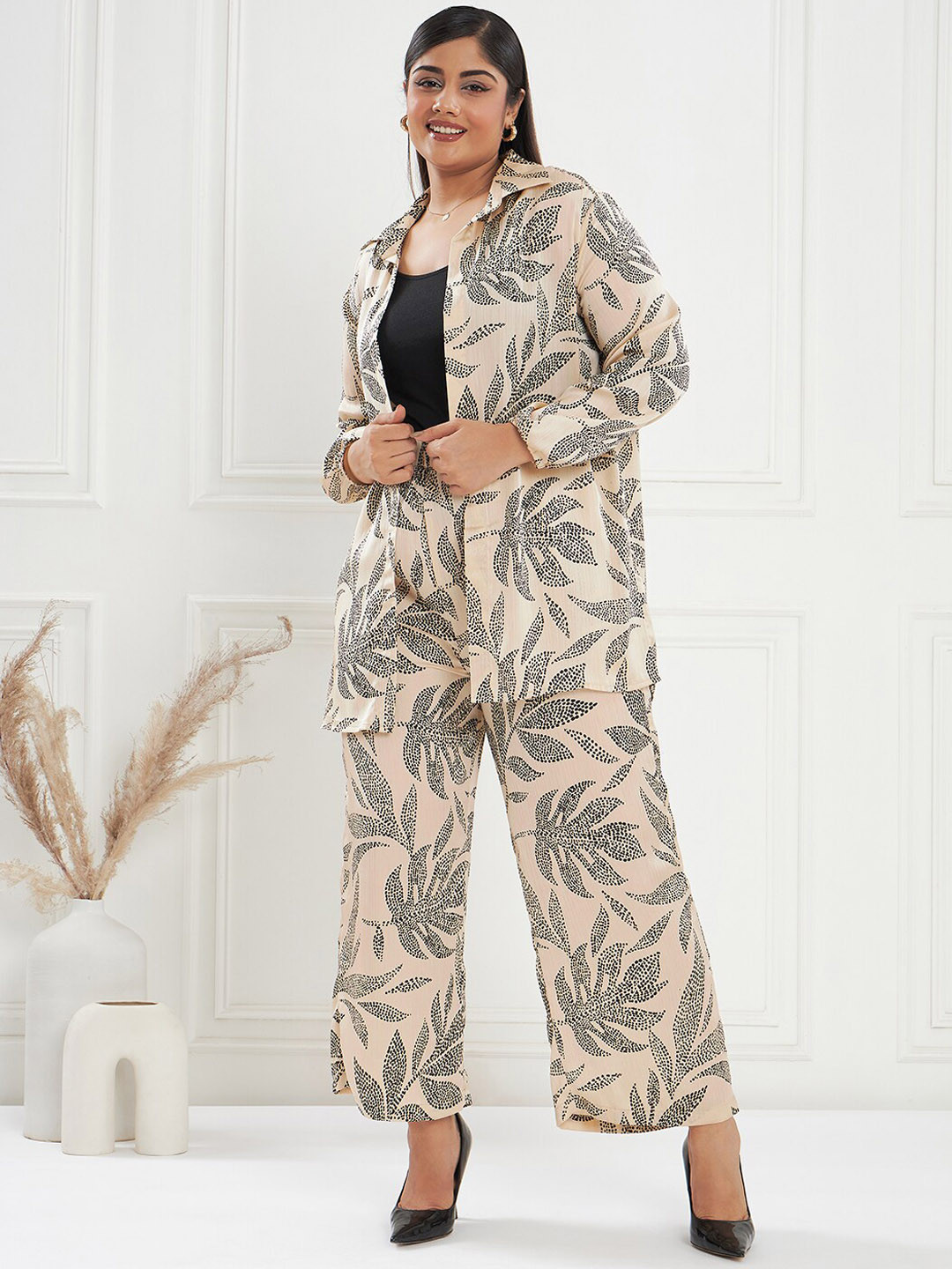

CURVE BY KASSUALLY Beige Plus Size Tropical Printed Shirt and Trousers