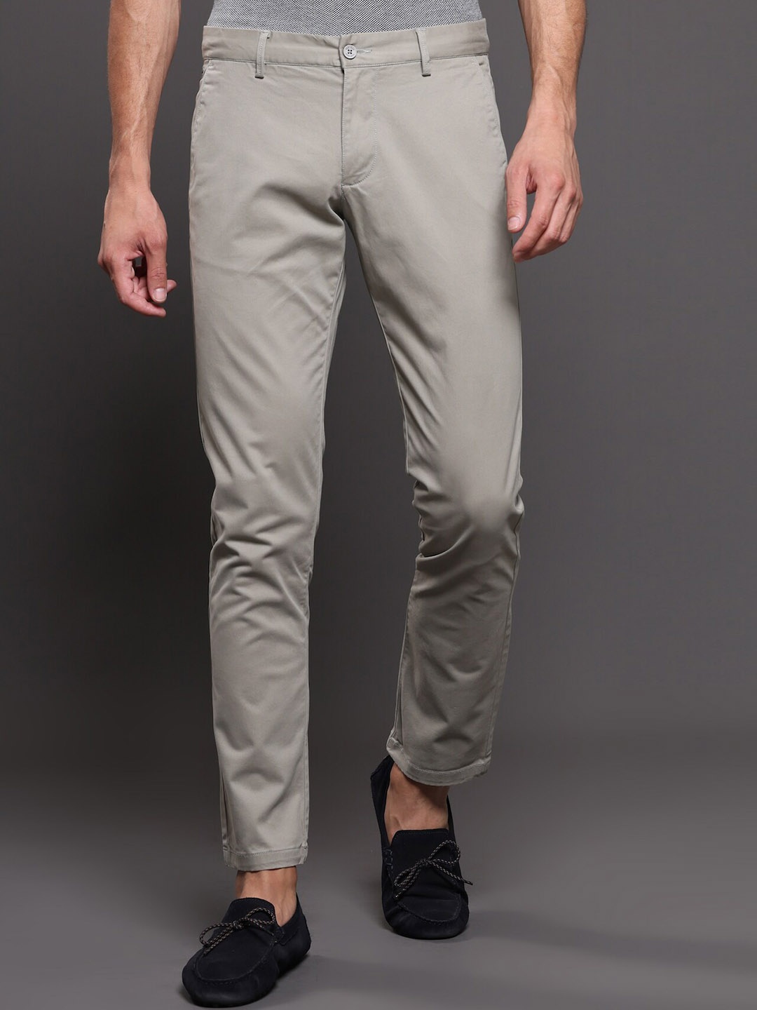 

POE Men Grey Slim Fit Trousers