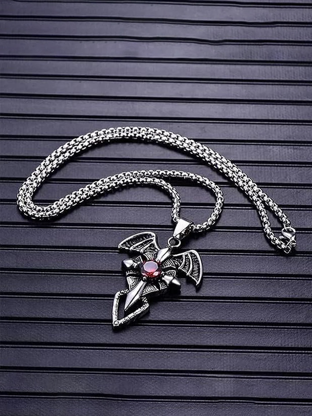 

KRYSTALZ Unisex Silver-Plated Oxidised Silver Angel Wings Stone Pendant Chain