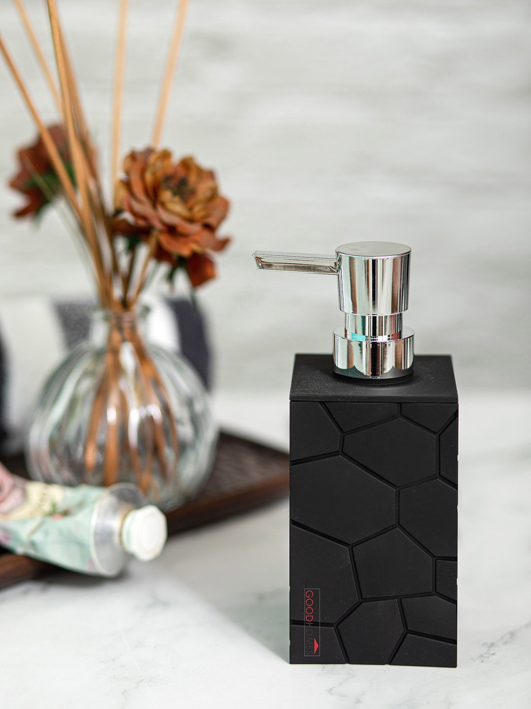 

GOODHOMES Black Textured Acrylic Soap Dispenser 350ml