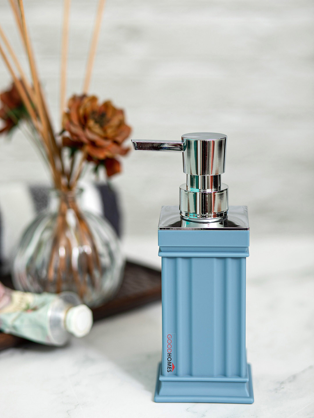 

GOODHOMES Blue Textured Acrylic Soap Dispenser 320 ml