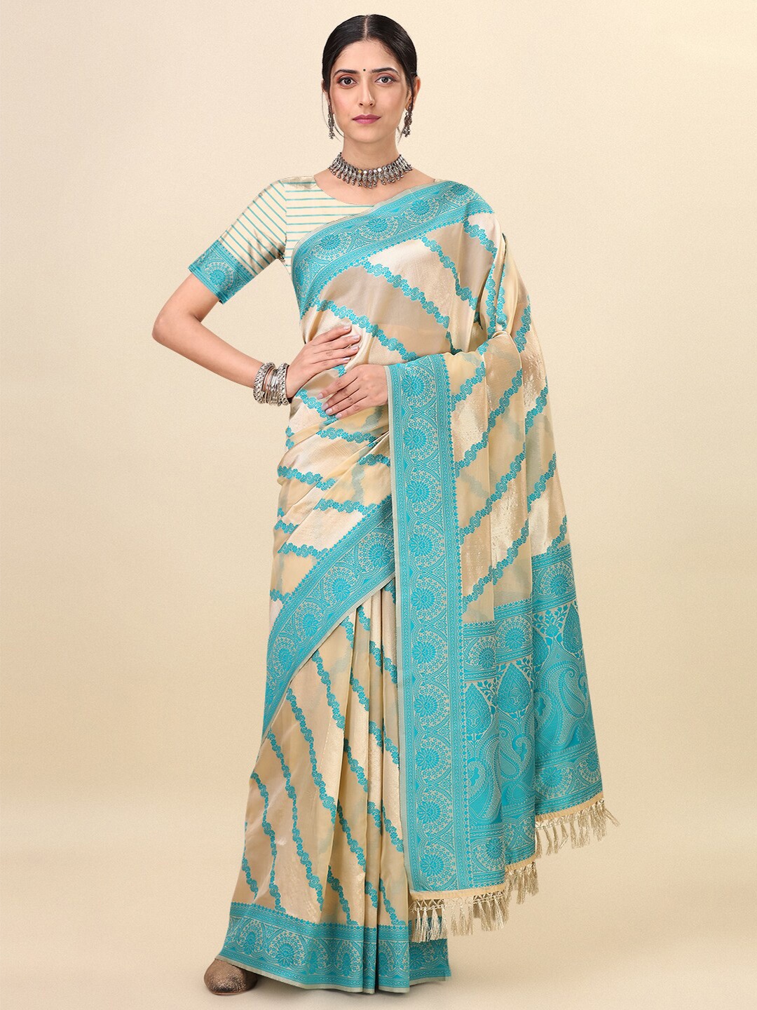 

Dhyey Fashion Leheriya Woven Design Zari Saree, Turquoise blue