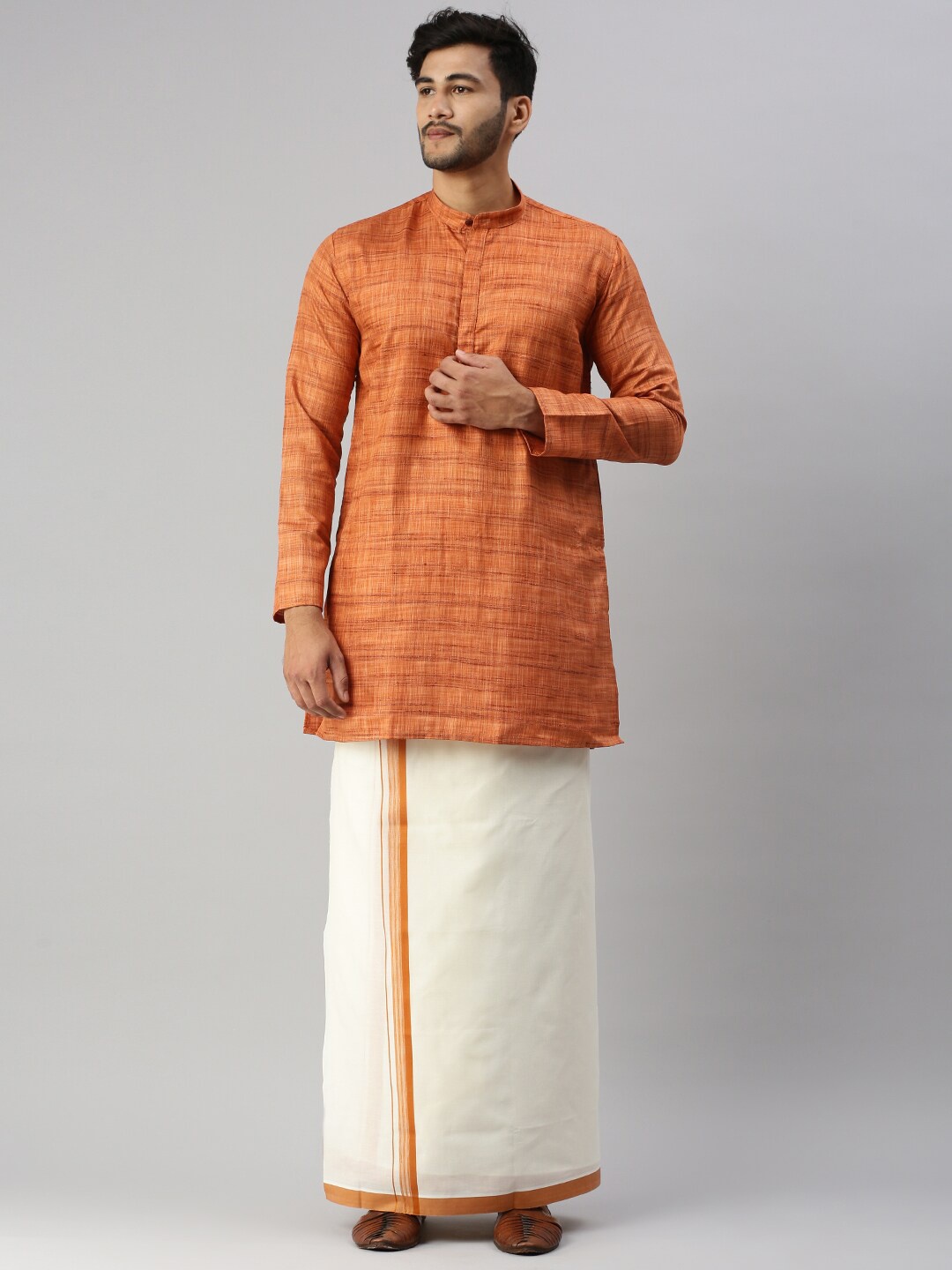 

Ramraj Cotton Kurtha With Dhoti, Orange