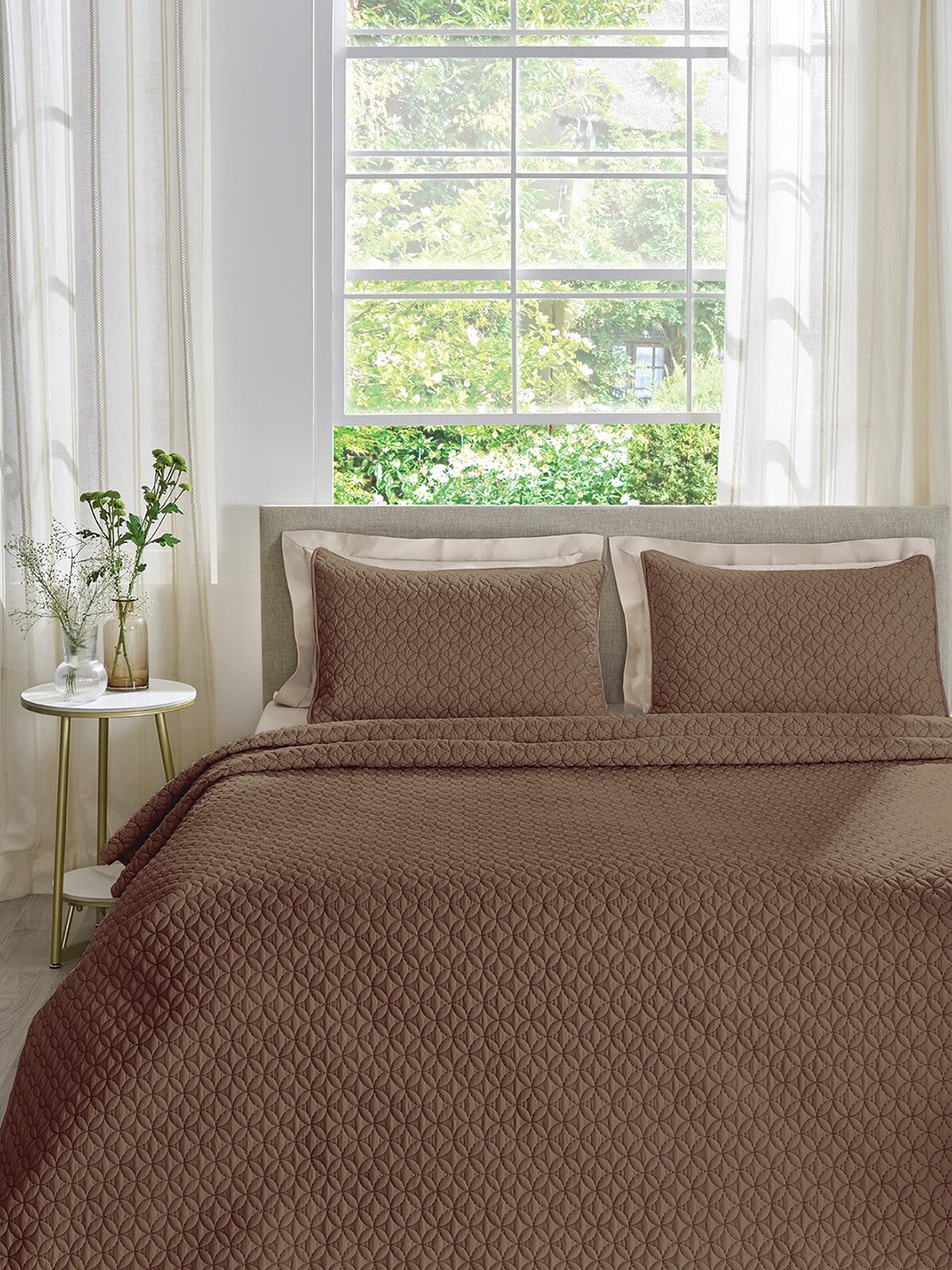 

DDecor Brown Mild Winter Embroidered Cotton 210 GSM Double Bed Quilt