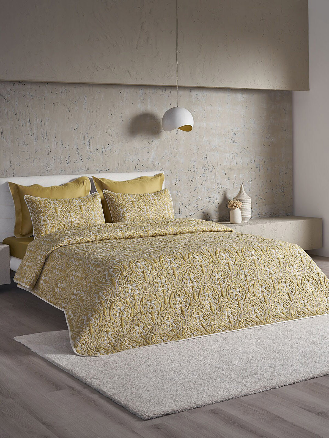 

DDecor Yellow Embroidered Cotton 210 TC Comforter With 2 Pillow Covers