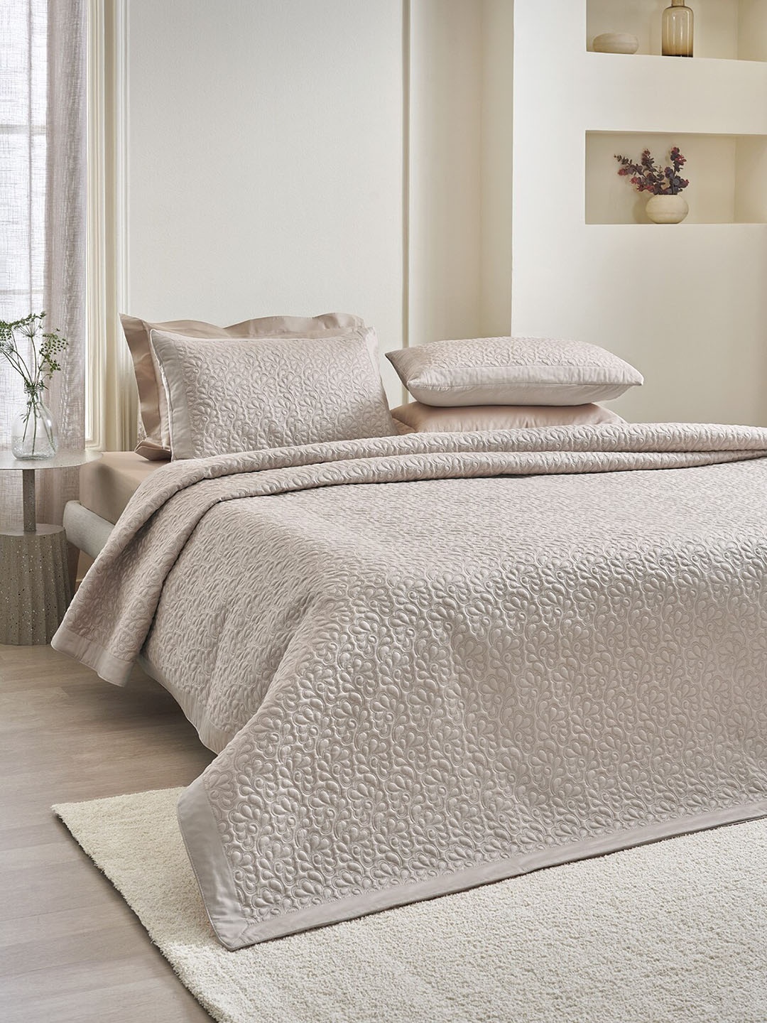 

DDecor Grey Embroidered Cotton 210 TC Comforter With 2 Pillow Cover