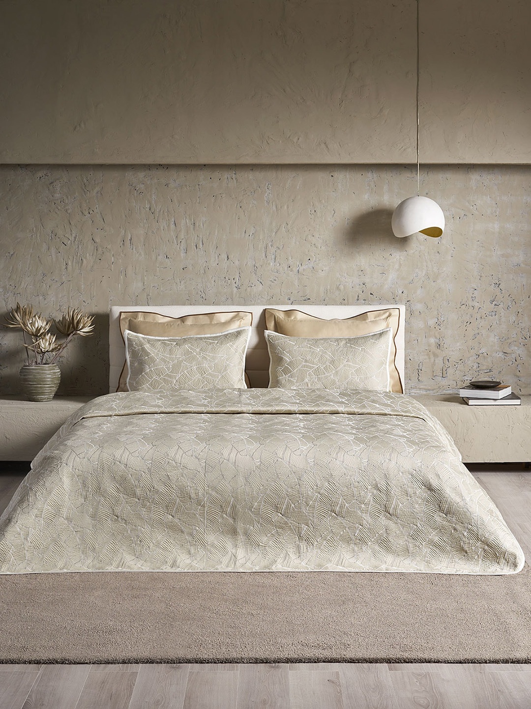 

DDecor Off-White Embroidered Cotton 210 TC Comforter With 2 Pillow Cover