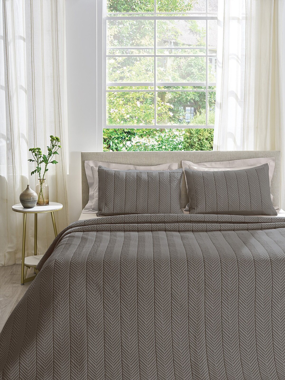 

DDecor Grey Embroidered Cotton 200 GSM Comforter With 2 Pillow Covers