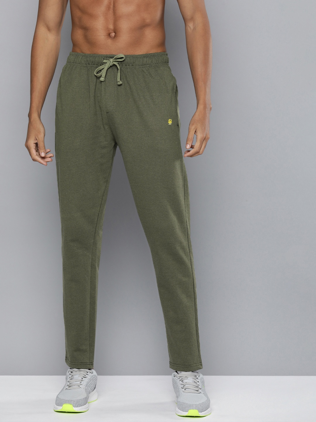 

Slazenger Men Solid Slim-Fit Track Pants, Olive