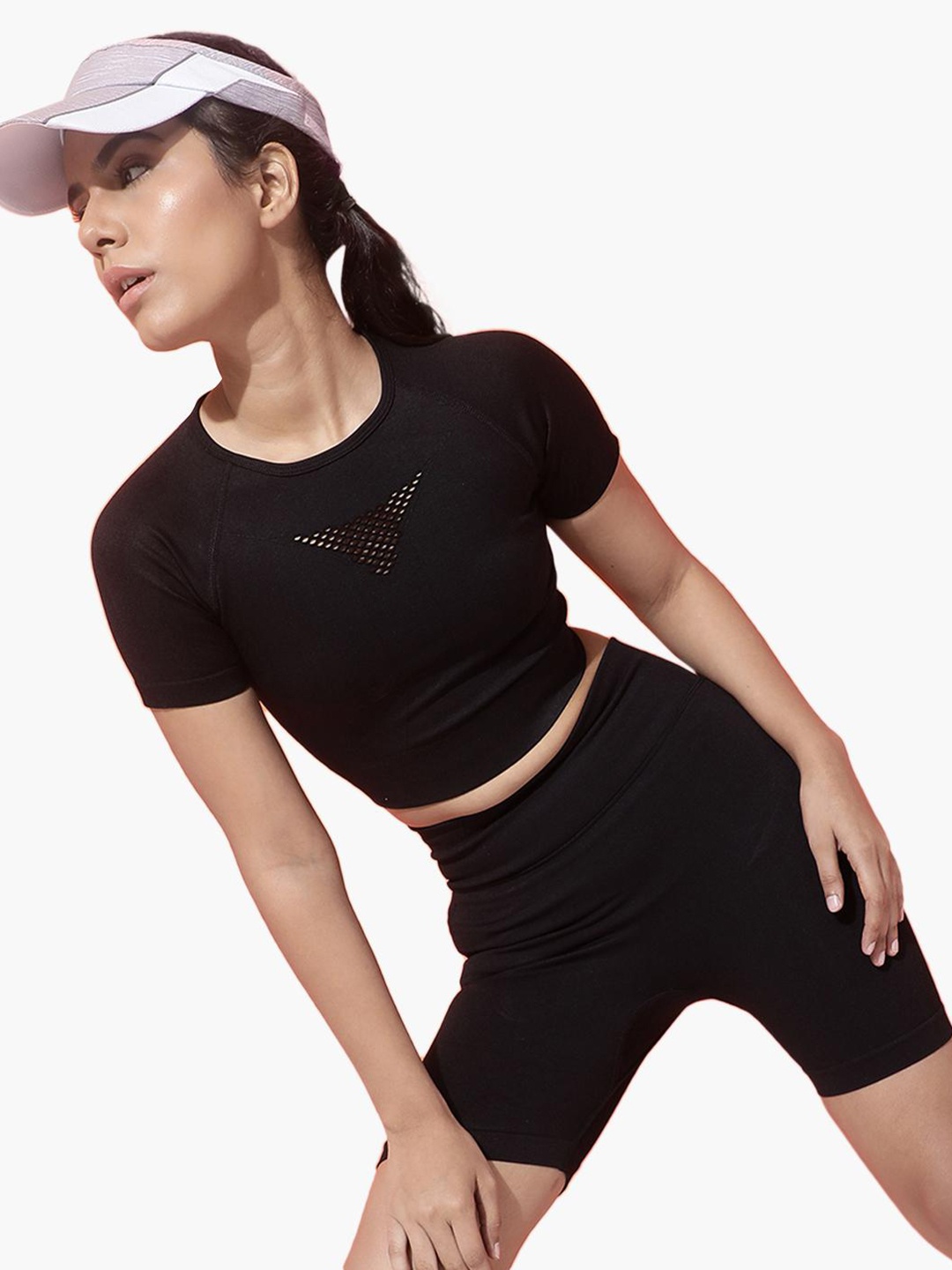 

Virgio Round Neck High Rise Sports Tracksuit, Black