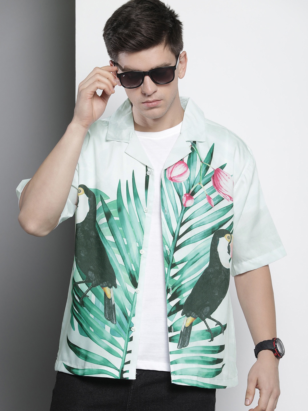 

The Indian Garage Co Men Oversized Tropical Print Resortwear Shirt, White