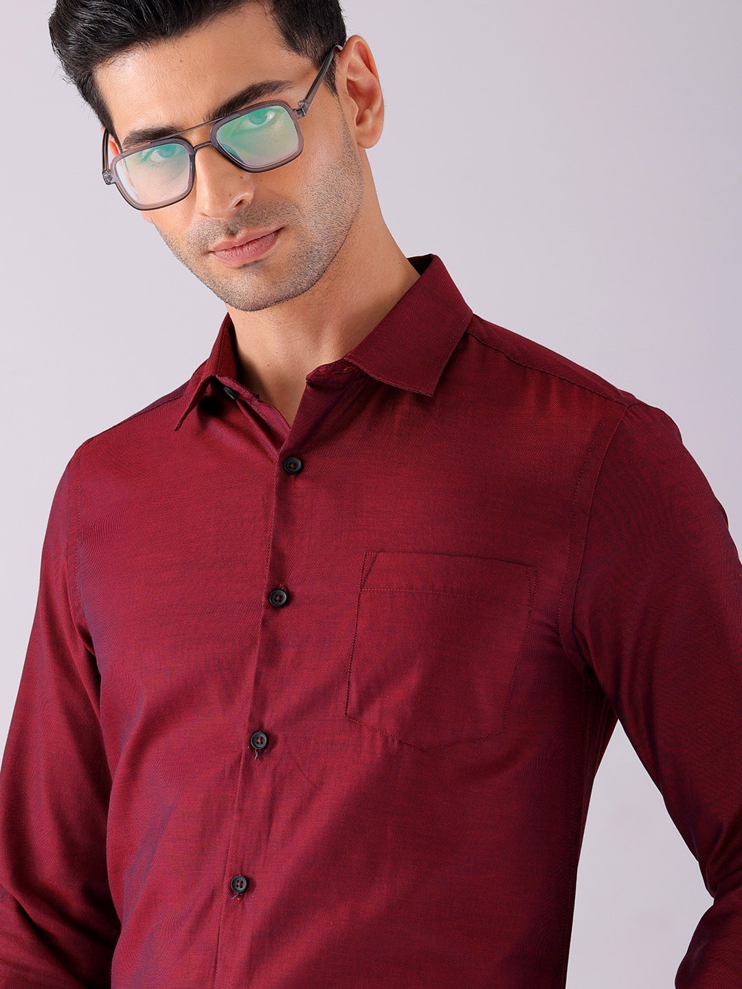 

The Indian Garage Co. X Luxe Men Solid Slim Fit Opaque Formal Shirt, Red