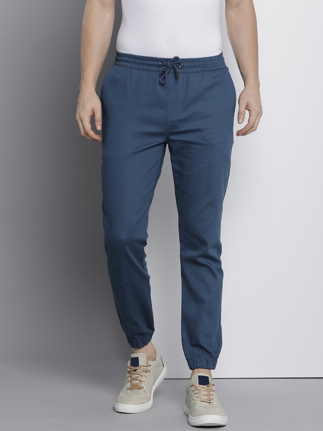 

The Indian Garage Co Men Slim Fit Joggers, Blue