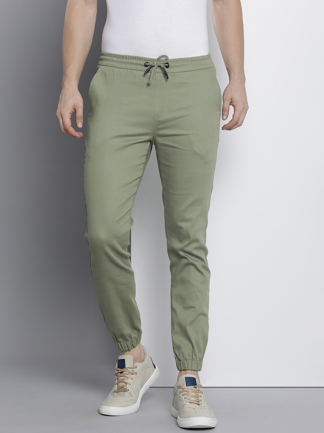 

The Indian Garage Co Men Slim Fit Joggers, Green