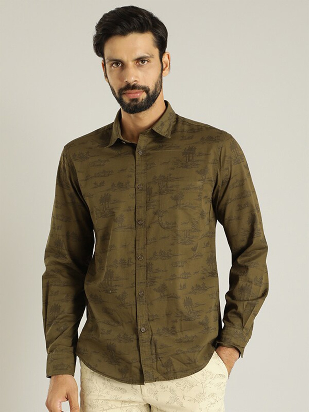 

Indian Terrain Classic Slim Fit Abstract Printed Pure Cotton Casual Shirt, Green