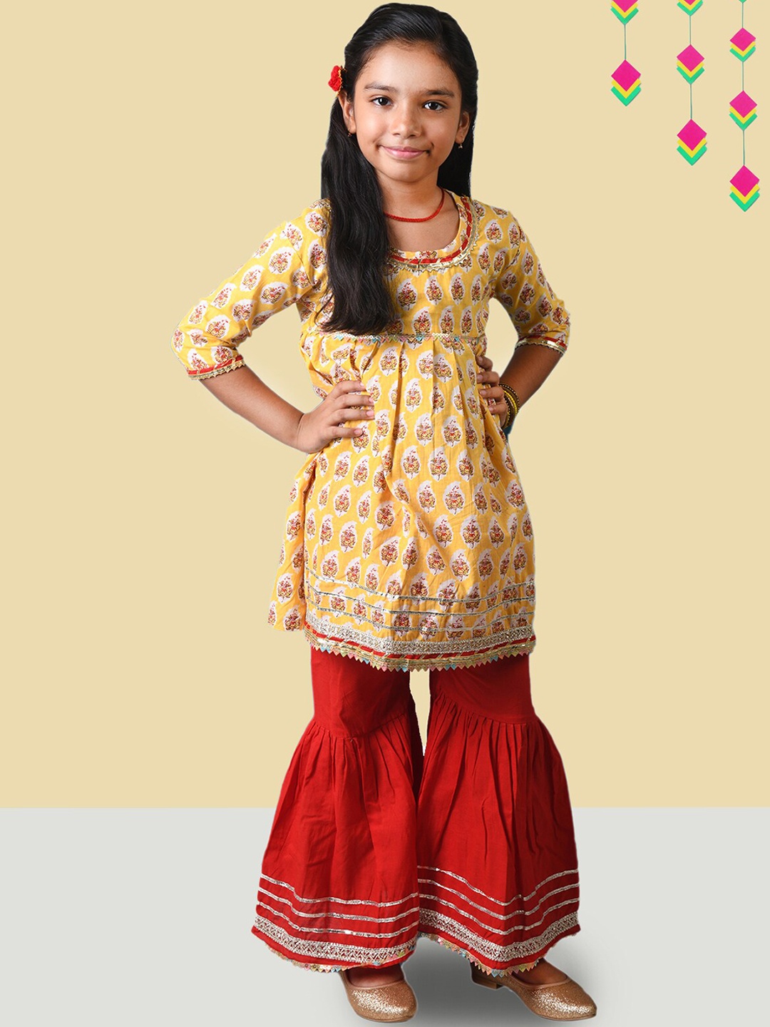 

Kids On Board Girls Floral Printed Empire Gotta Patti Pure Cotton A-Line Kurta & Sharara, Yellow