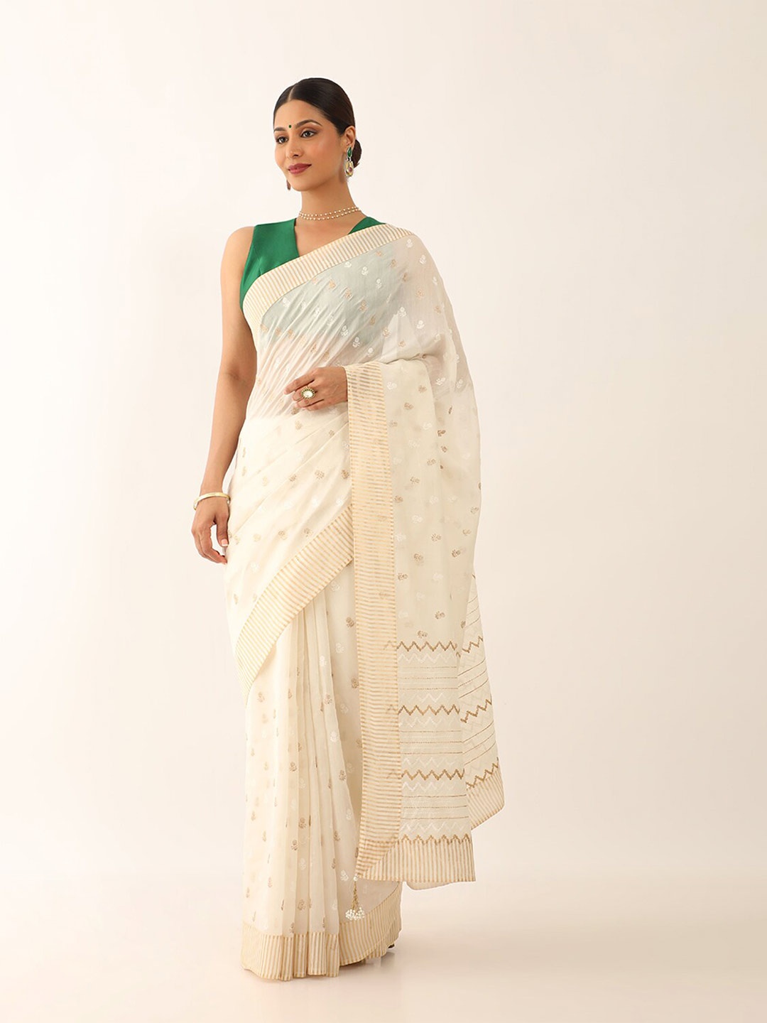 

Taneira Floral Embroidered Silk Cotton Saree, Off white