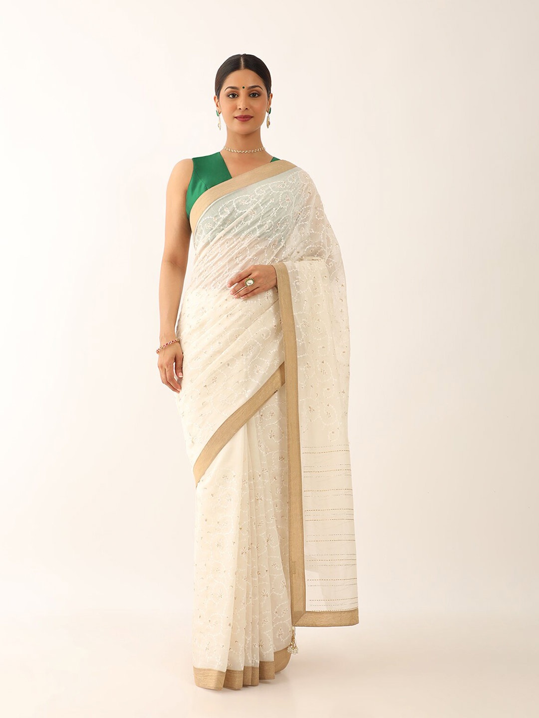 

Taneira Floral Embroidered Silk Cotton Saree, Off white