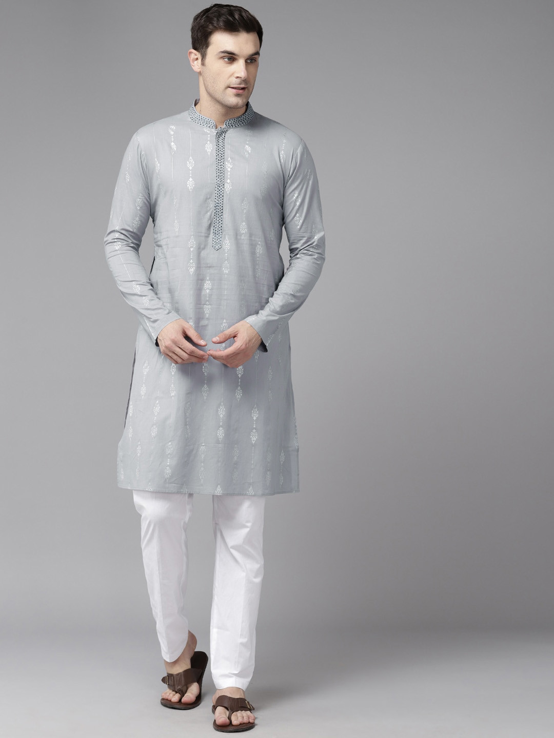 

See Designs Ethnic Motifs Embroidered Pure Cotton Straight Kurta, Grey