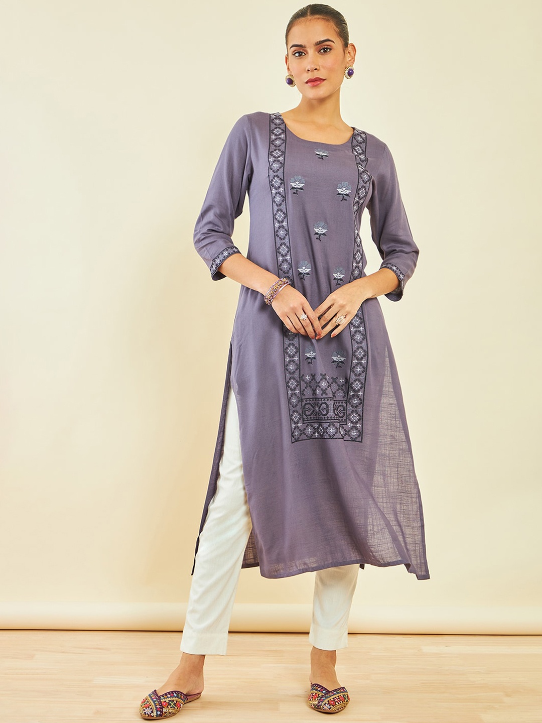 

Soch Grey Floral Embroidered Kurta