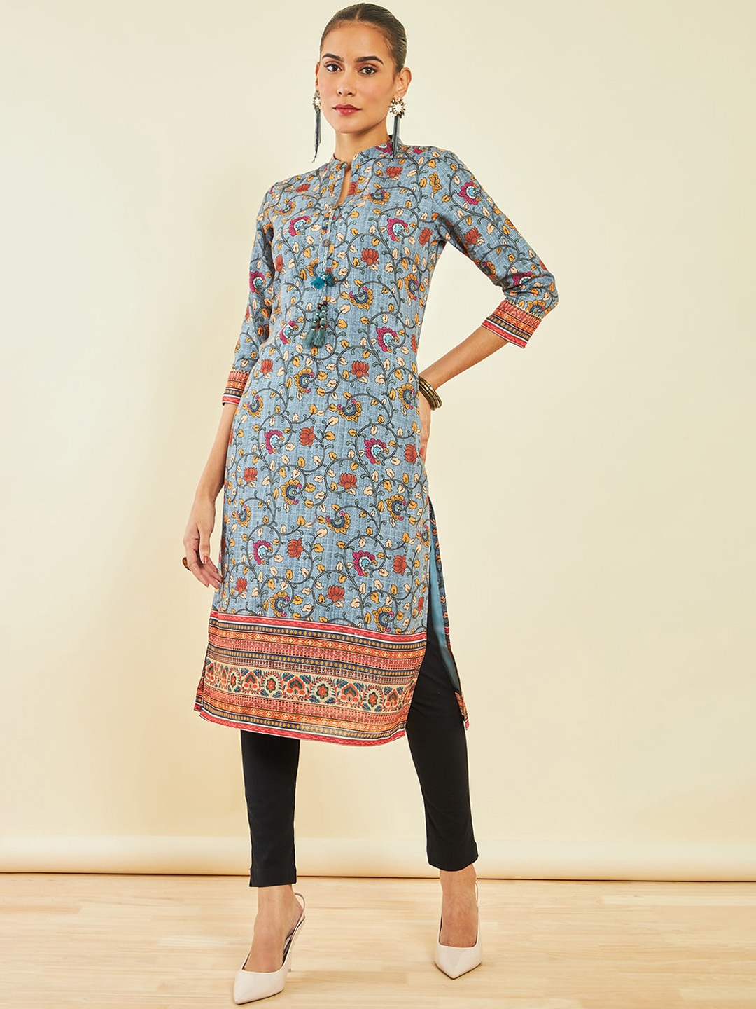 

Soch Grey Floral Printed Mandarin Collar Thread Work Regular Kurta