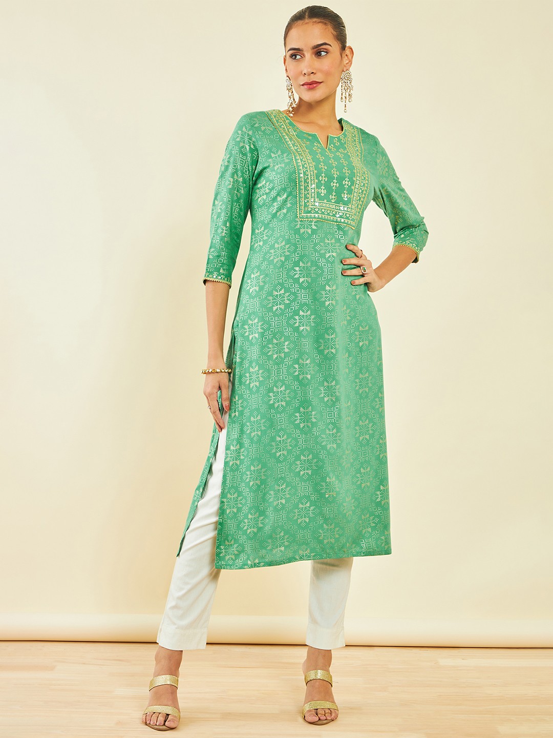 

Soch Geometric Printed Sequins Detail Straight Kurta, Green