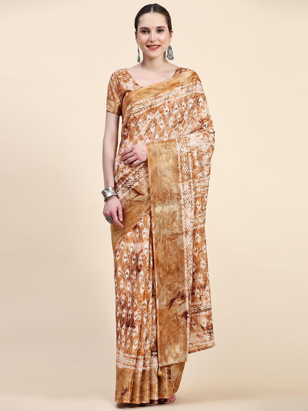 

Phenav Ethnic Motifs Printed Zari Silk Blend Saree, Yellow