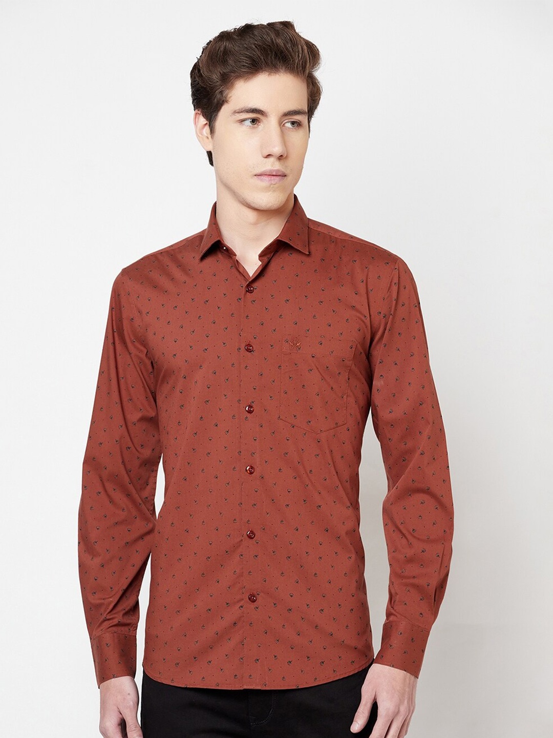 

Crimsoune Club Slim Fit Micro Ditsy Printed Spread Collar Casual Shirt, Brown