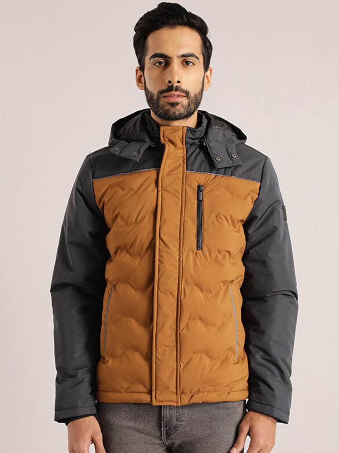 

Indian Terrain Colourblocked Lightweight Padded Jacket, Tan