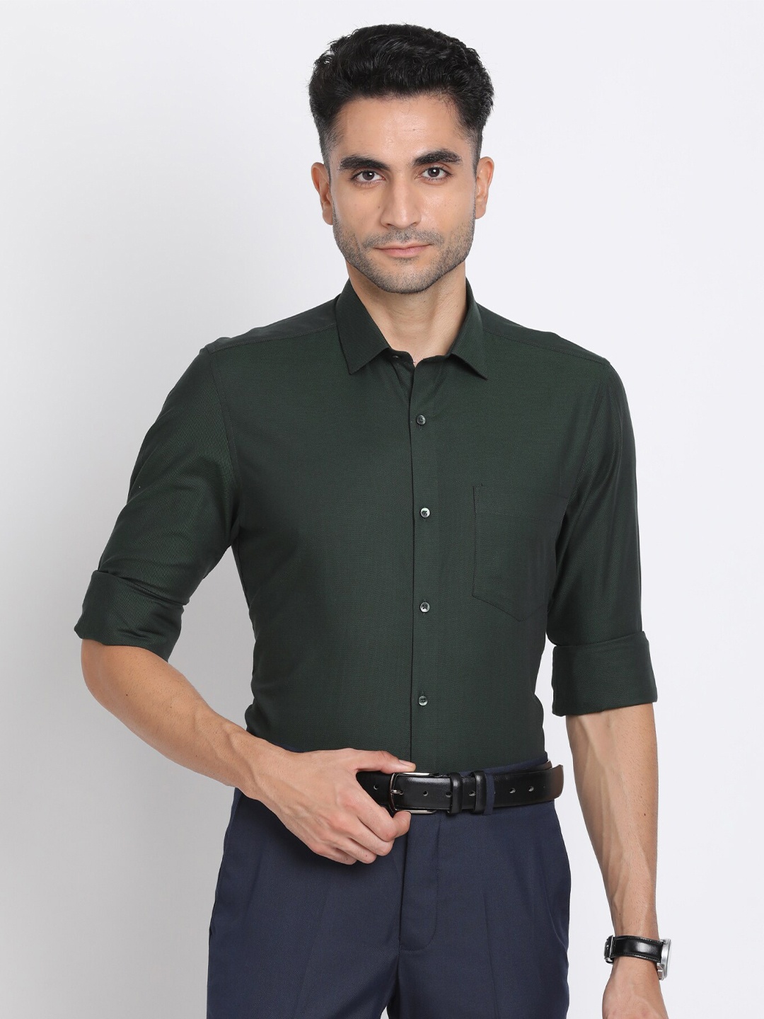 

Turtle Modern Spread Collar Slim Fit Cotton Formal Shirt, Green